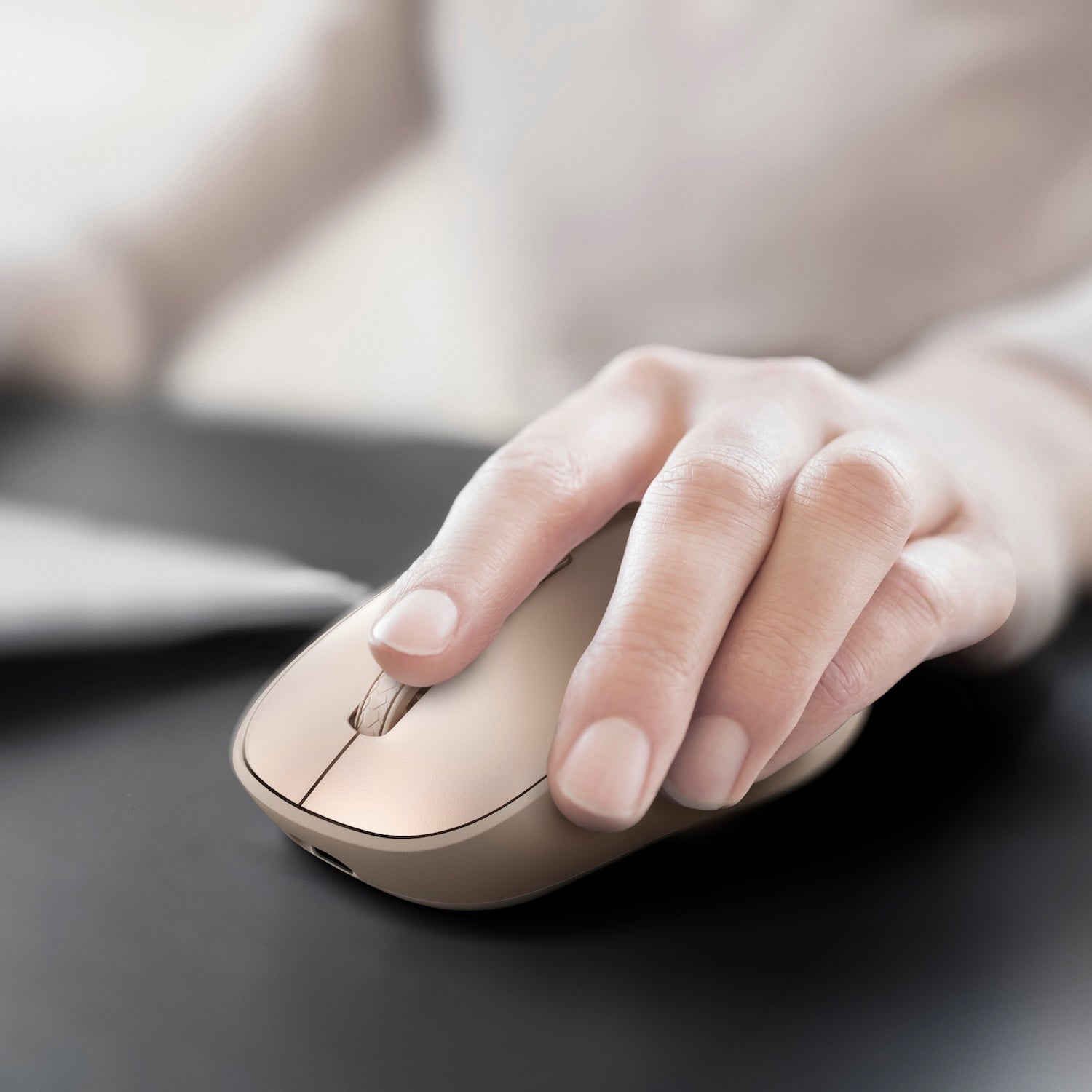 1-Folio AI-Powered Rechargeable Wireless Mouse